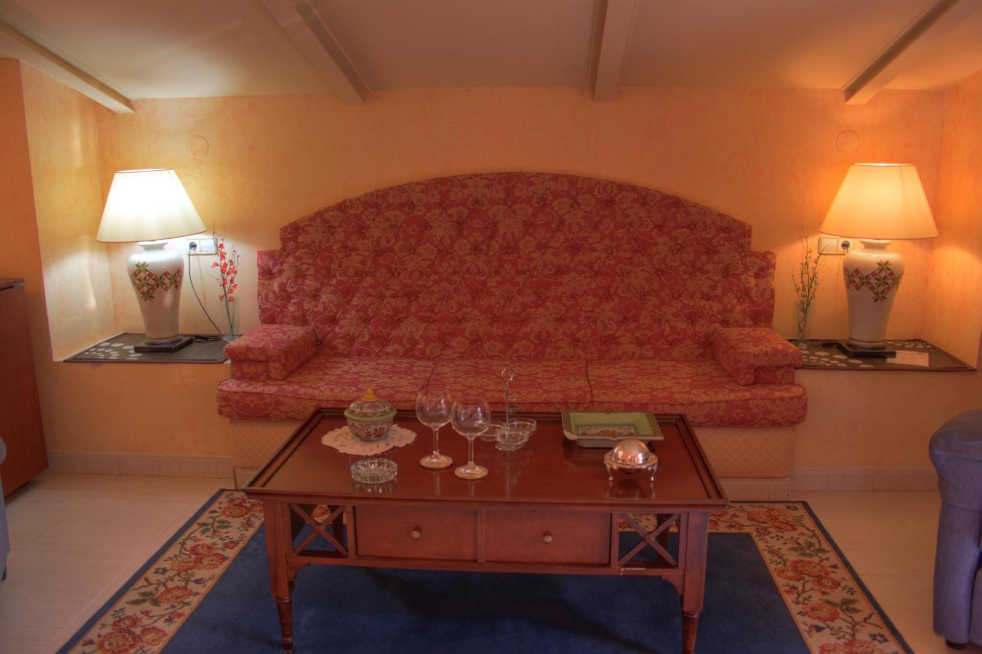 Hotel Avenida Beas de Segura Екстериор снимка