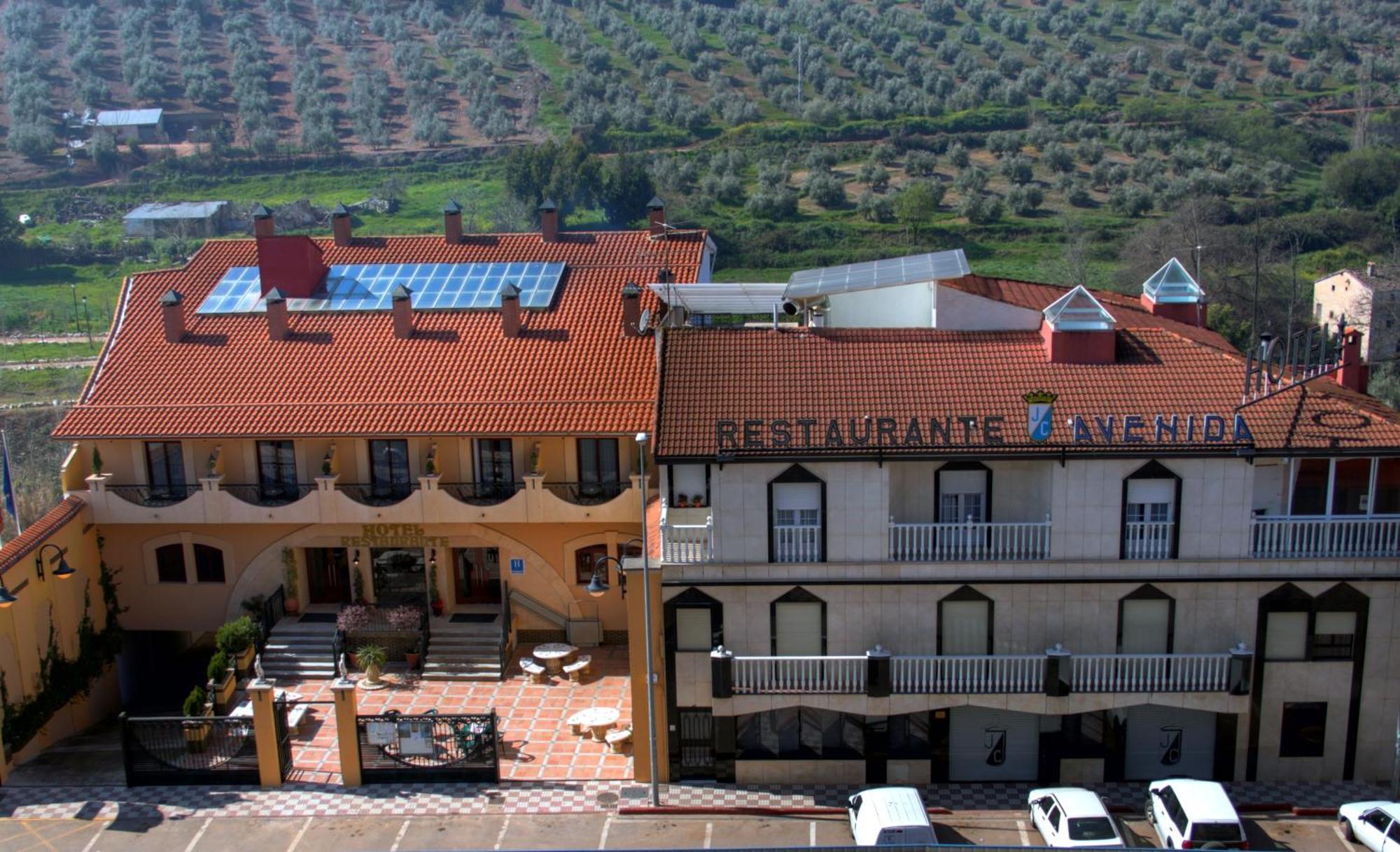Hotel Avenida Beas de Segura Екстериор снимка